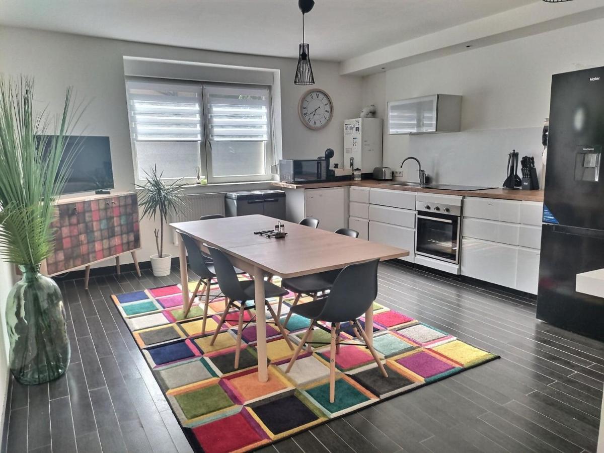 Ch Privee 18M - Canape - Netflix - Appart 120M Woippy Luaran gambar